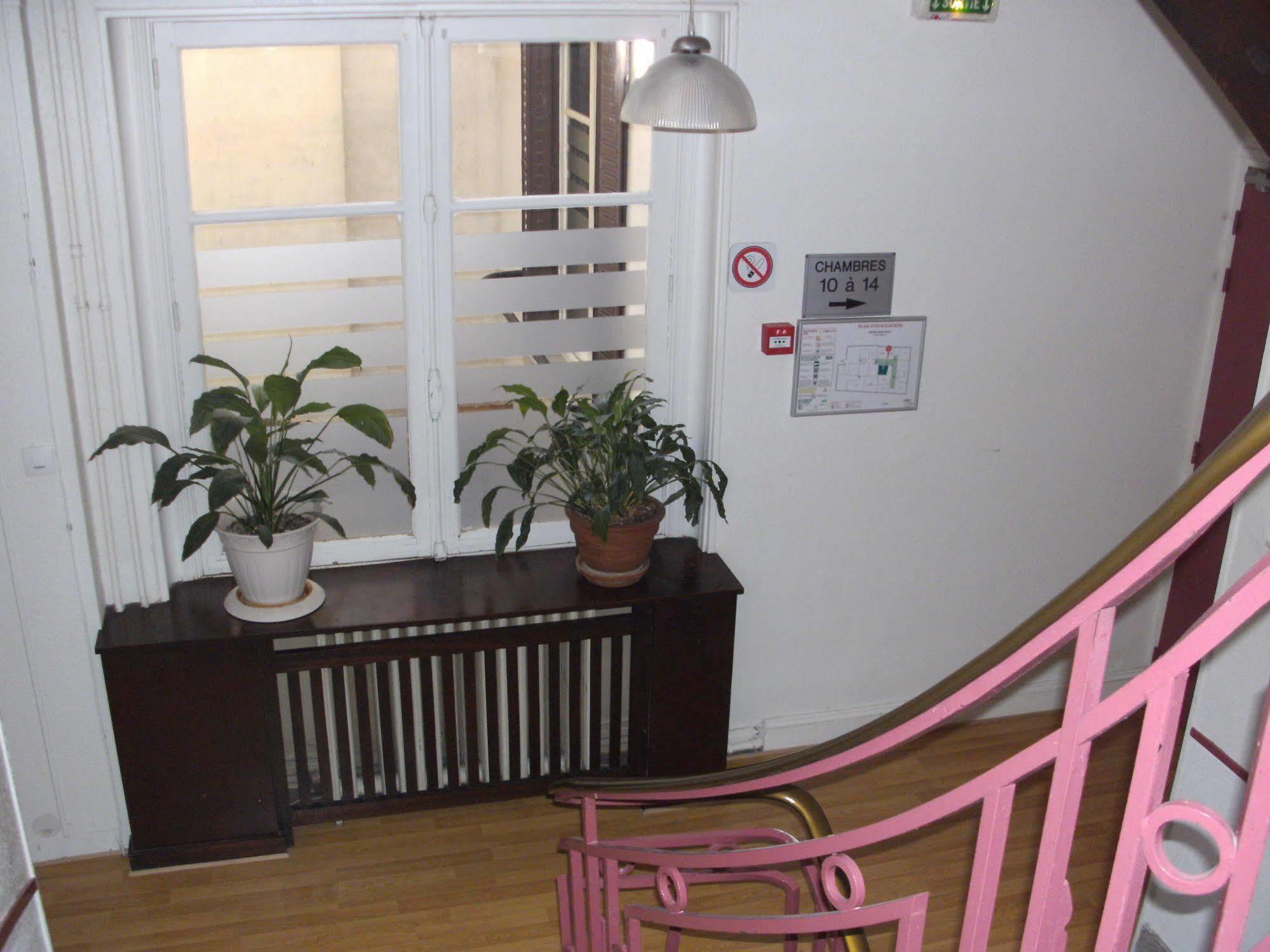 Hotel Bar Restaurant Saint Paul Βερντέν Εξωτερικό φωτογραφία